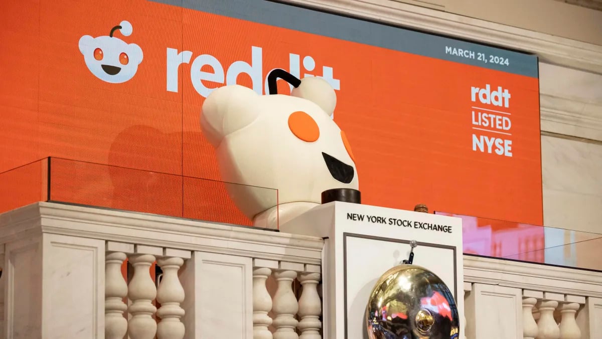 Featured image for "Reddit IPO: Unpacking the $2 Billion Windfall and Day 2 Trading Trends"