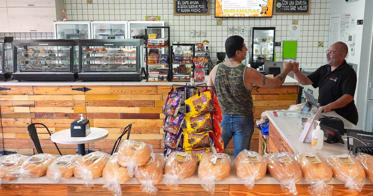 Featured image for US Ends Automatic Work Permit Renewals, Impacting Thousands of Indian Migrants