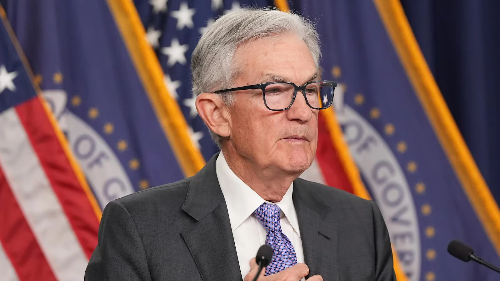 Featured image for Federal Reserve Rate Cuts and Challenges Expected by 2026