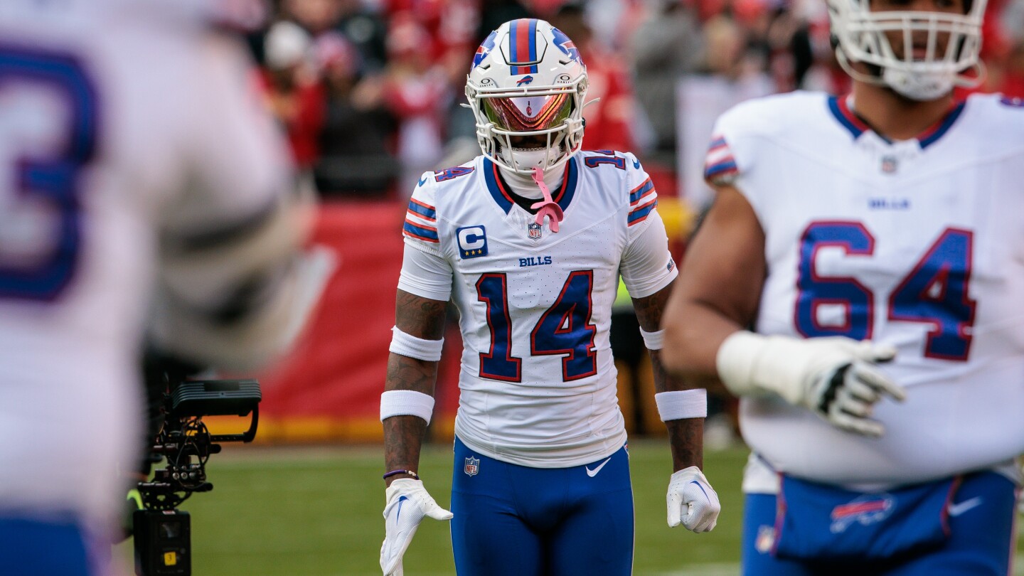 Featured image for Justin Reid Responds to Stefon Diggs' Frustration Over Lack of Double Coverage