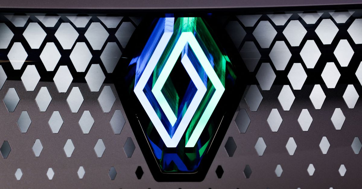 Featured image for Renault's Competitive Edge Threatened by Tesla, Chinese Peers, and UBS Warning