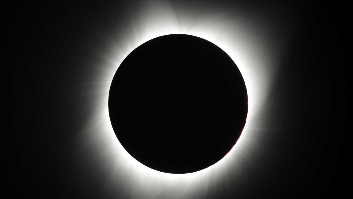 US Braces for Total Solar Eclipse in 2024 with Epic Parties and Preparations.