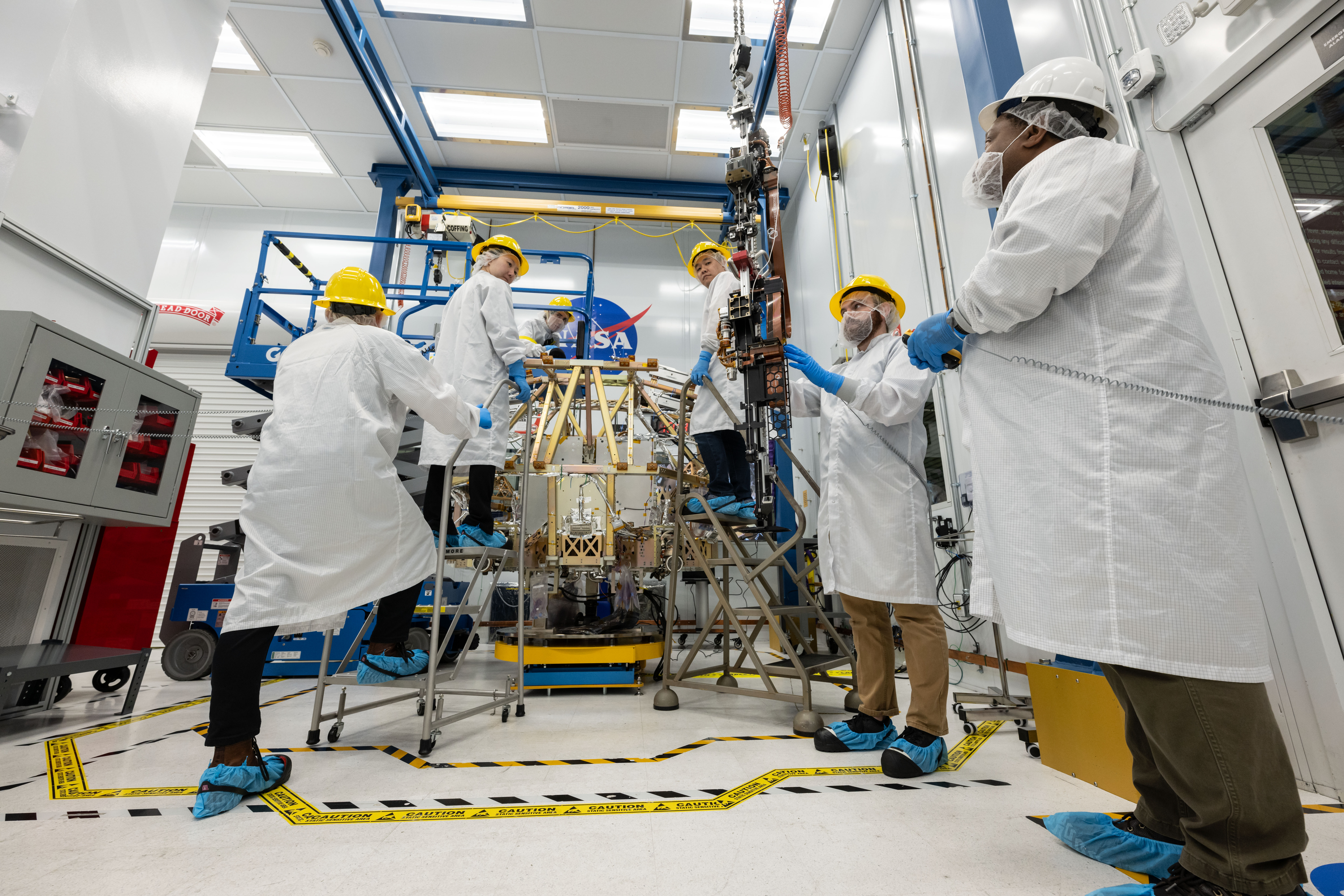 Featured image for "VIPER's Final Science Instrument Installed in Rover's Belly"