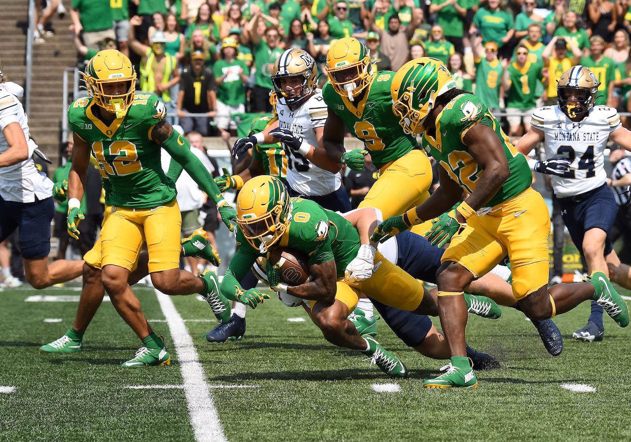 Featured image for Oregon Ducks Dominate Montana State in 2025 Opener