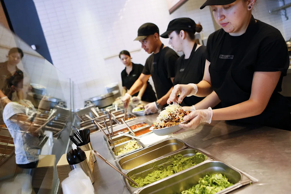 Featured image for Chipotle CEO Warns Economic Struggles Are Reducing Young Consumers' Dining Out