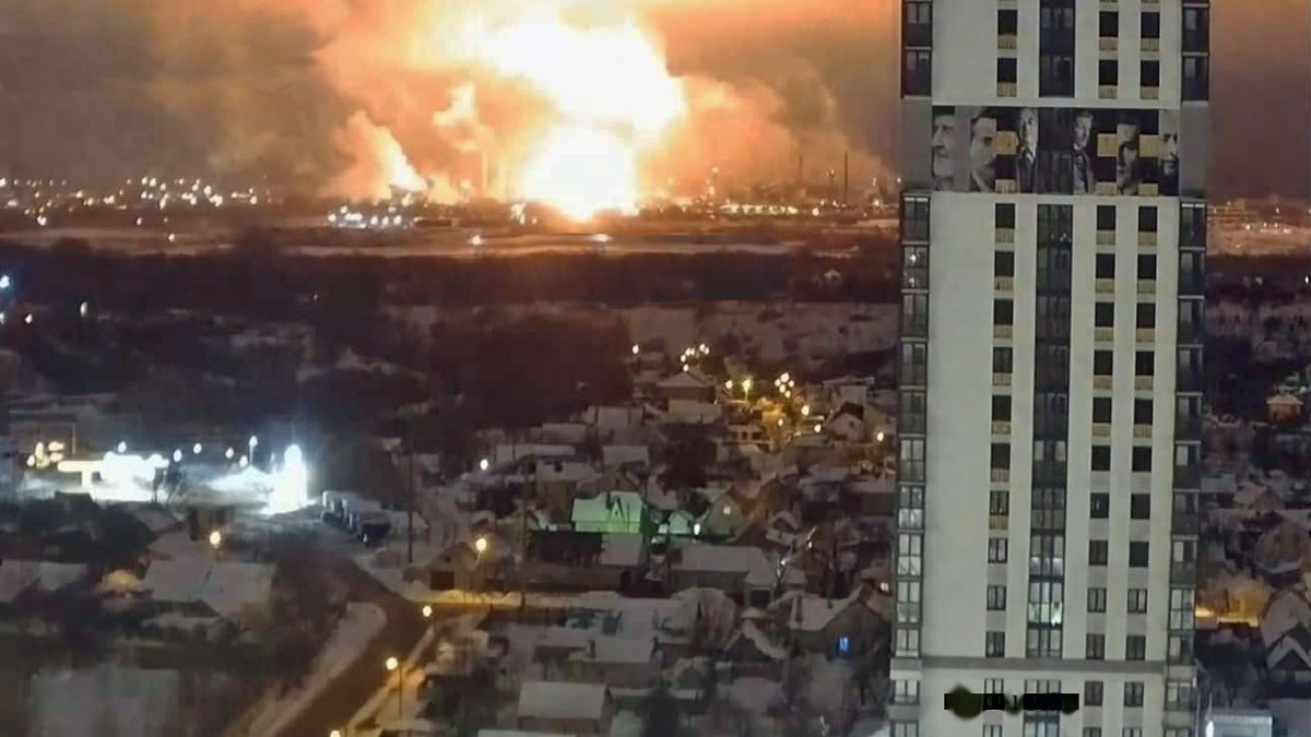 Ukrainian Drones Target Russian Steel Plant in Explosive Attack