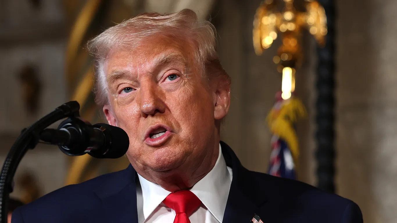 Featured image for Supreme Court Denies Trump’s Attempt to Deploy National Guard in Chicago