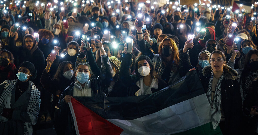 Controversy Erupts as Pro-Palestinian Groups Face Suspension at Columbia University