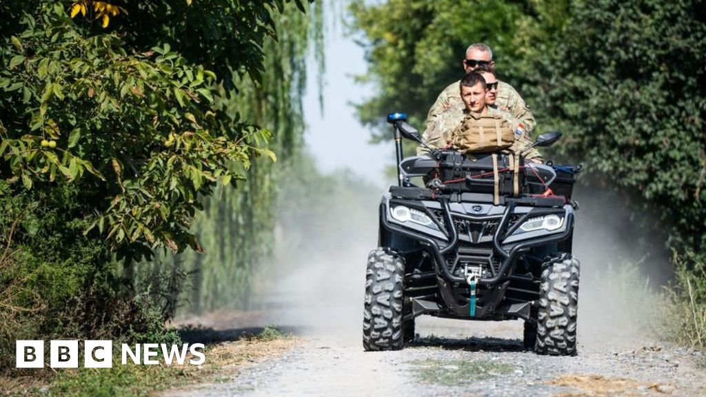 Romanians Urged to Seek Shelter as Russian Drones Threaten Ukraine War