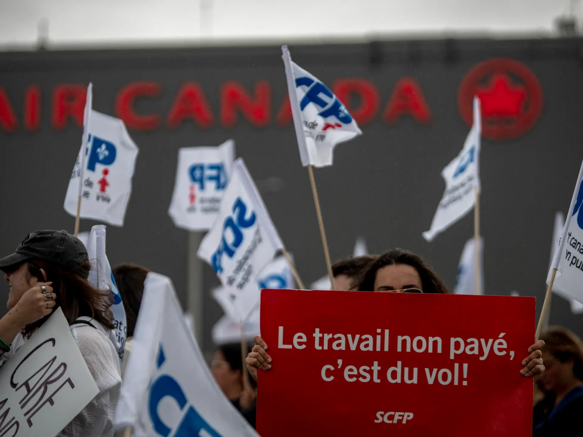 Featured image for Air Canada Flight Attendants Continue Strike Despite Government Orders