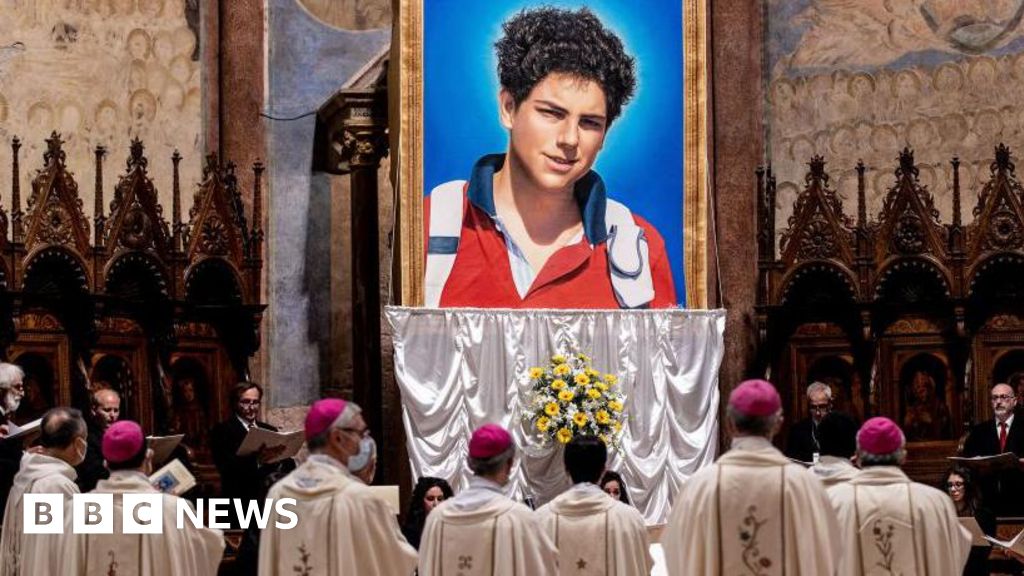 Pope Francis Approves Canonization of Millennial 'God's Influencer' Carlo Acutis