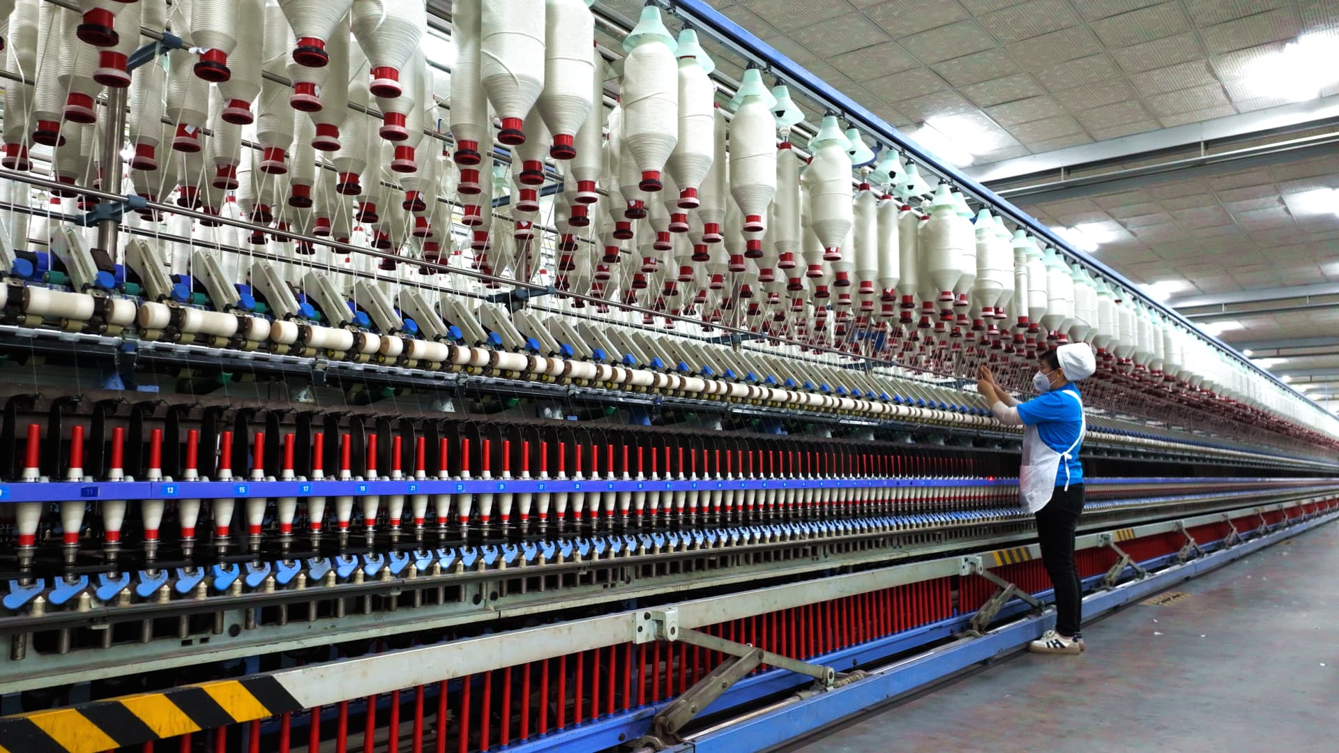 Featured image for Global Stock Markets React to China's Disappointing Economic Data