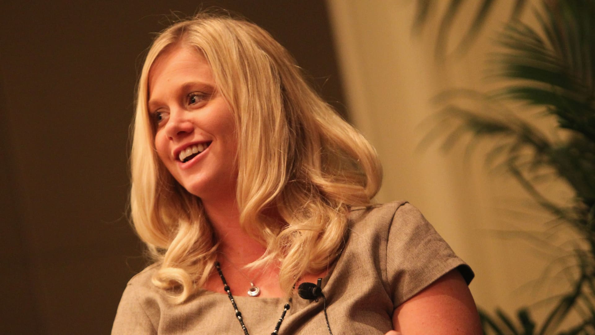 Featured image for "The Letter that Launched a Career: How Warren Buffett's Protégé Seized an Opportunity"