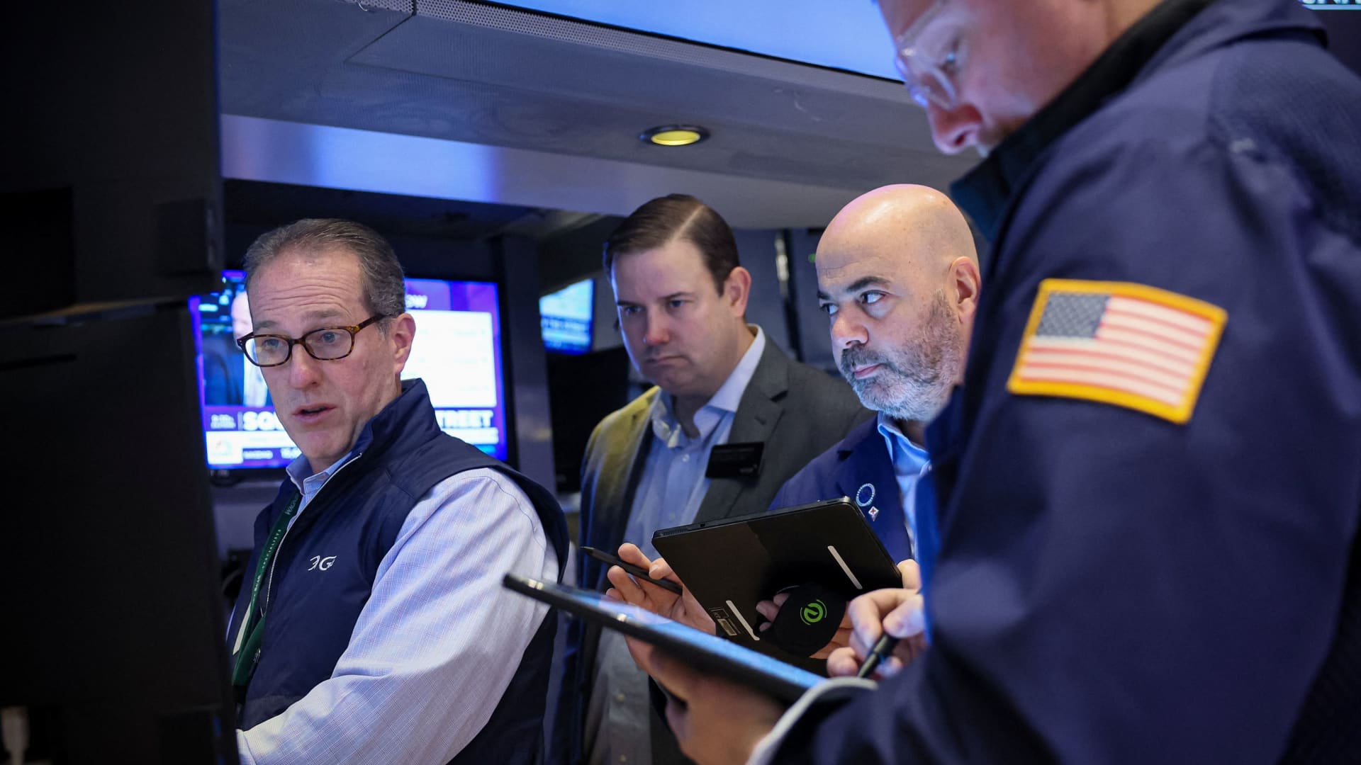 Stock Market Slips as Traders Await Nvidia Results and Fed Speakers