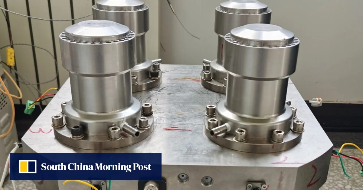 Featured image for China's Heat Pump Innovation Uses Sunlight to Melt Ore