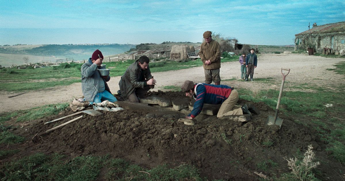 Featured image for "Exploring the Mystique of 'La Chimera' with Josh O'Connor and Alice Rohrwacher"