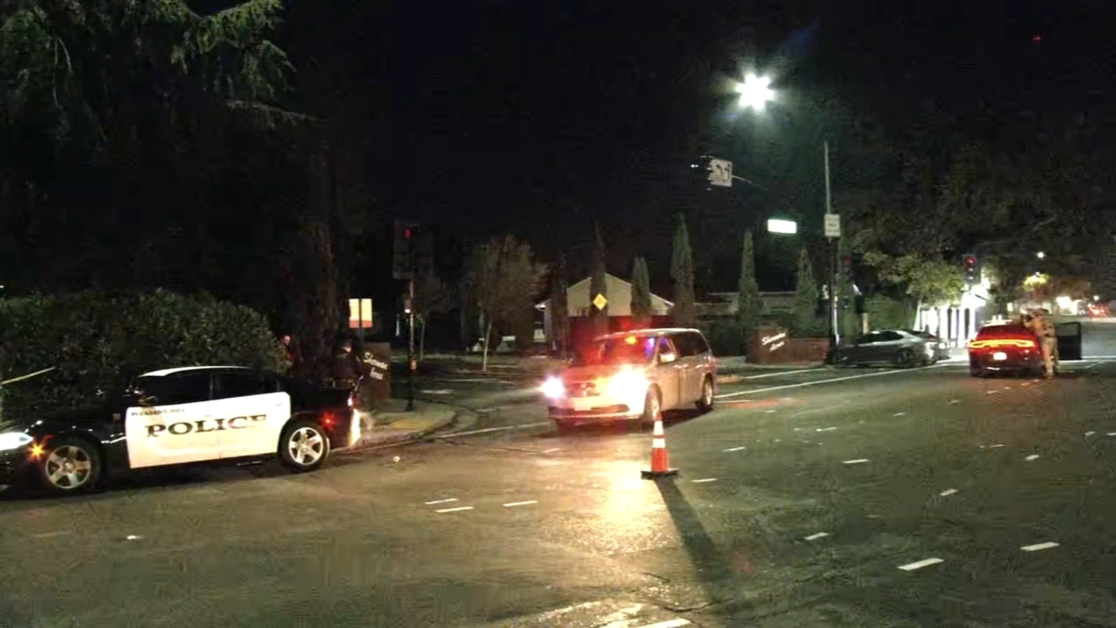 Featured image for Pleasant Hill Police Respond to Alleged Shooting Incident, Neighborhood Locked Down