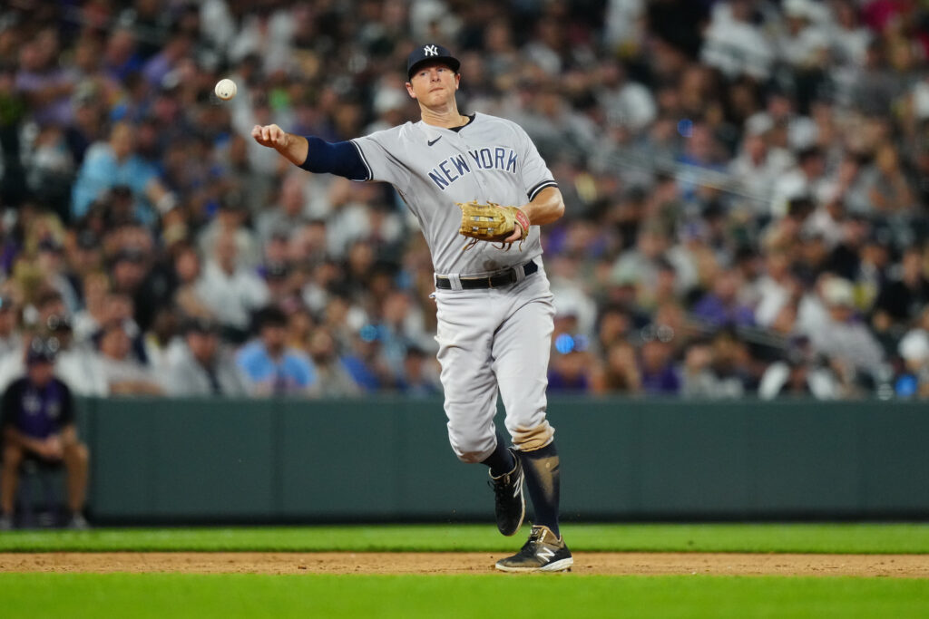 Featured image for "Yankees' DJ LeMahieu Sidelined with Non-Displaced Foot Fracture"