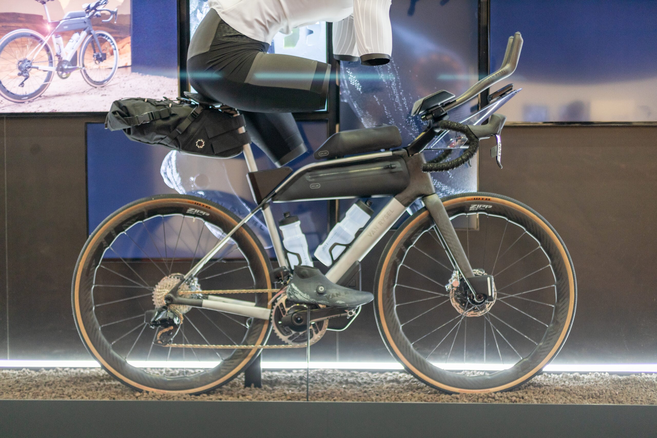 Featured image for "Top 26 Highlights from Velofollies 2024: Belgium's Premier Bike Show"