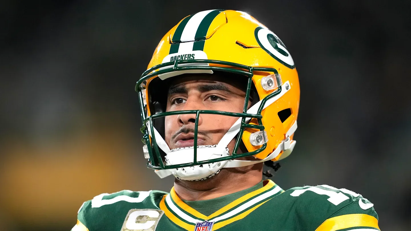 Packers' Offense Struggles Continue as Jordan Love Praises Sean Rhyan Amid Losses