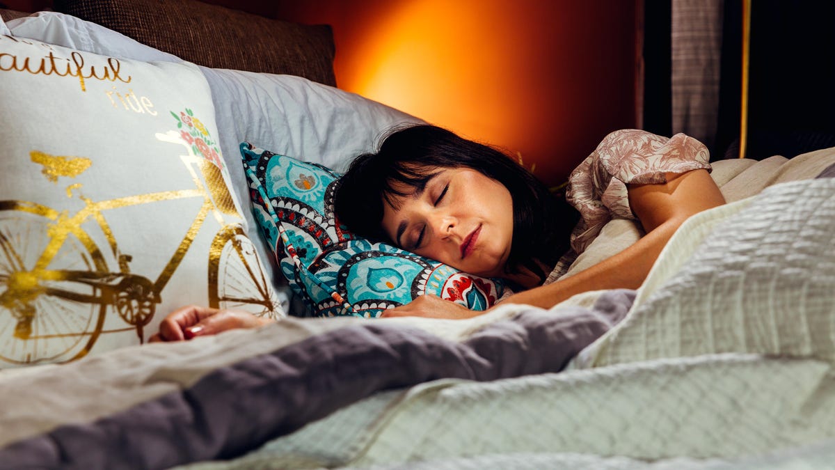 "Maximizing Sleep Quality: 12 Natural Aids and 5 Essential Tips for Better Rest"