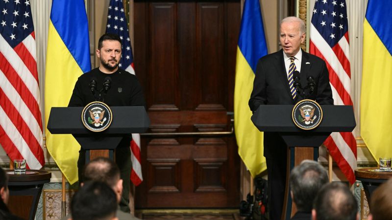 "Ukraine Aid Running Out: White House and Pentagon Issue Warnings"
