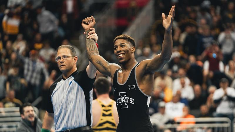 Featured image for David Carr Clinches Victory in NCAA Wrestling Championship Semifinals