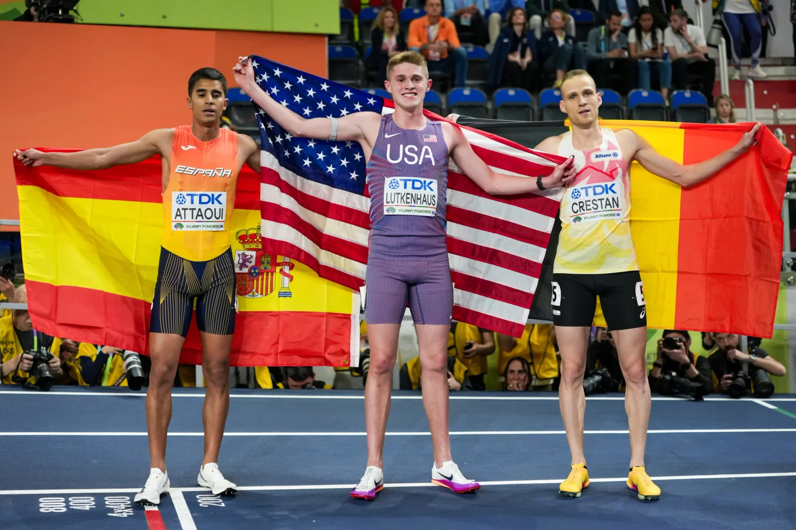 17-year-old Lutkenhaus crowns World Indoor 800m title