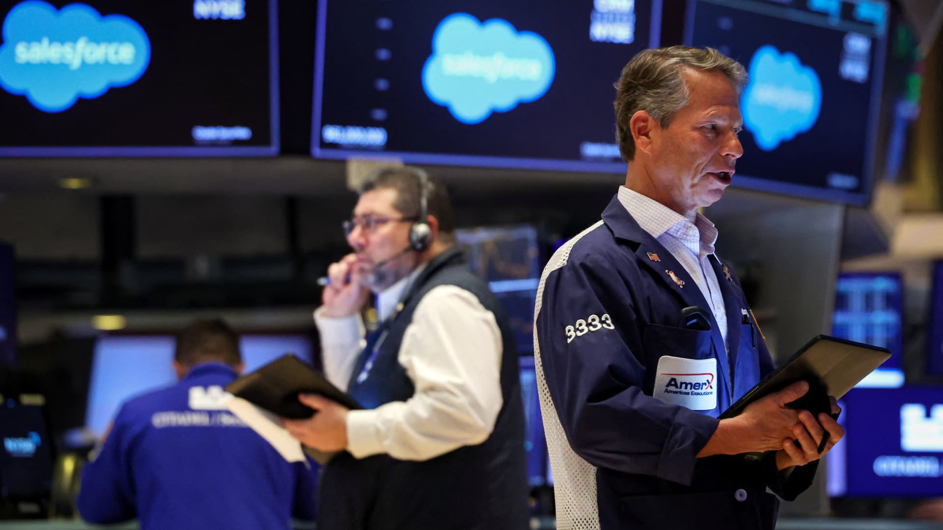 Stock Markets Mixed Amid Trade, Inflation, and Court Developments
