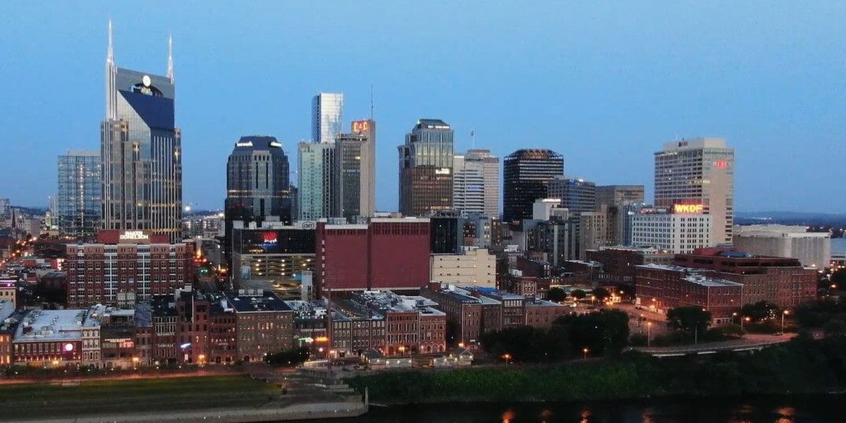 WKU student raped and robbed in Nashville by men who used stolen credit card at Waffle House