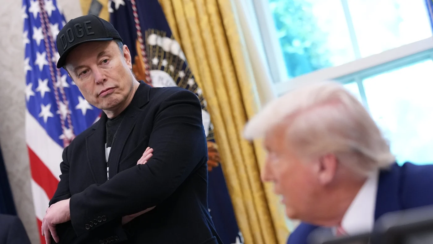 Elon Musk apologizes for social media posts about Trump after public feud