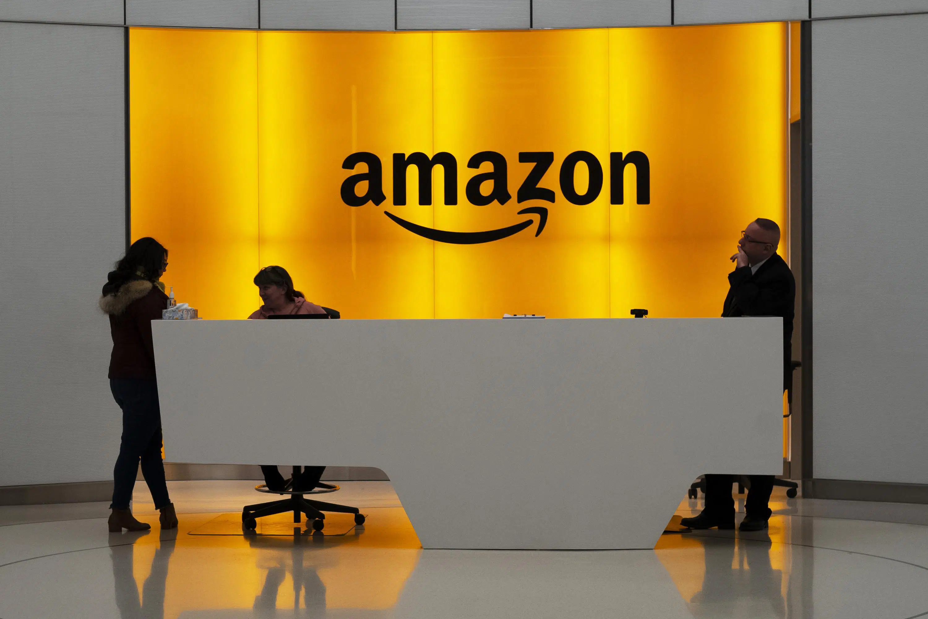 Amazon Web Services outage impacts websites and fast food apps globally.