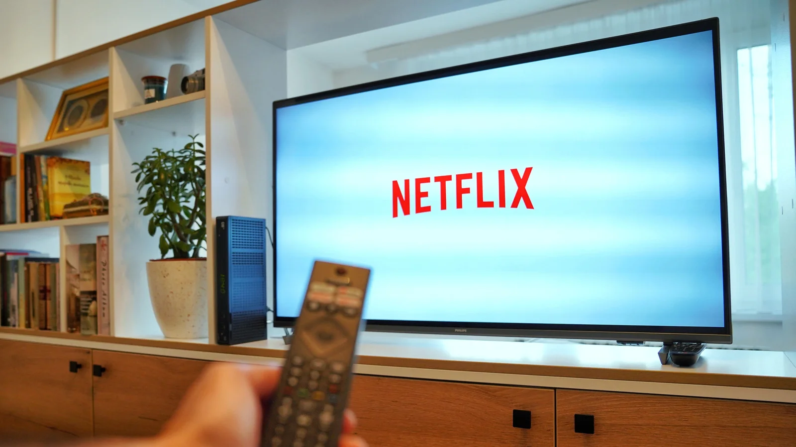 Featured image for Top 7 Smart TV Issues and Solutions