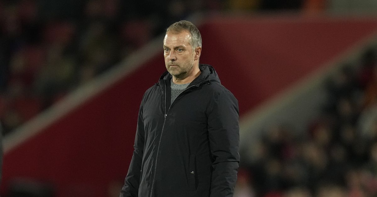 Featured image for Barcelona's Hansi Flick sees red as Lewandowski scores in Betis draw