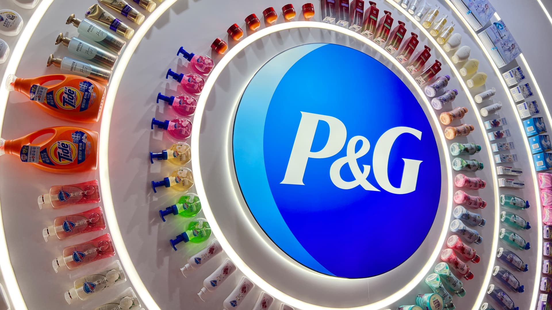 Featured image for Procter & Gamble's Revenue Rises 3% but Falls Short of Expectations