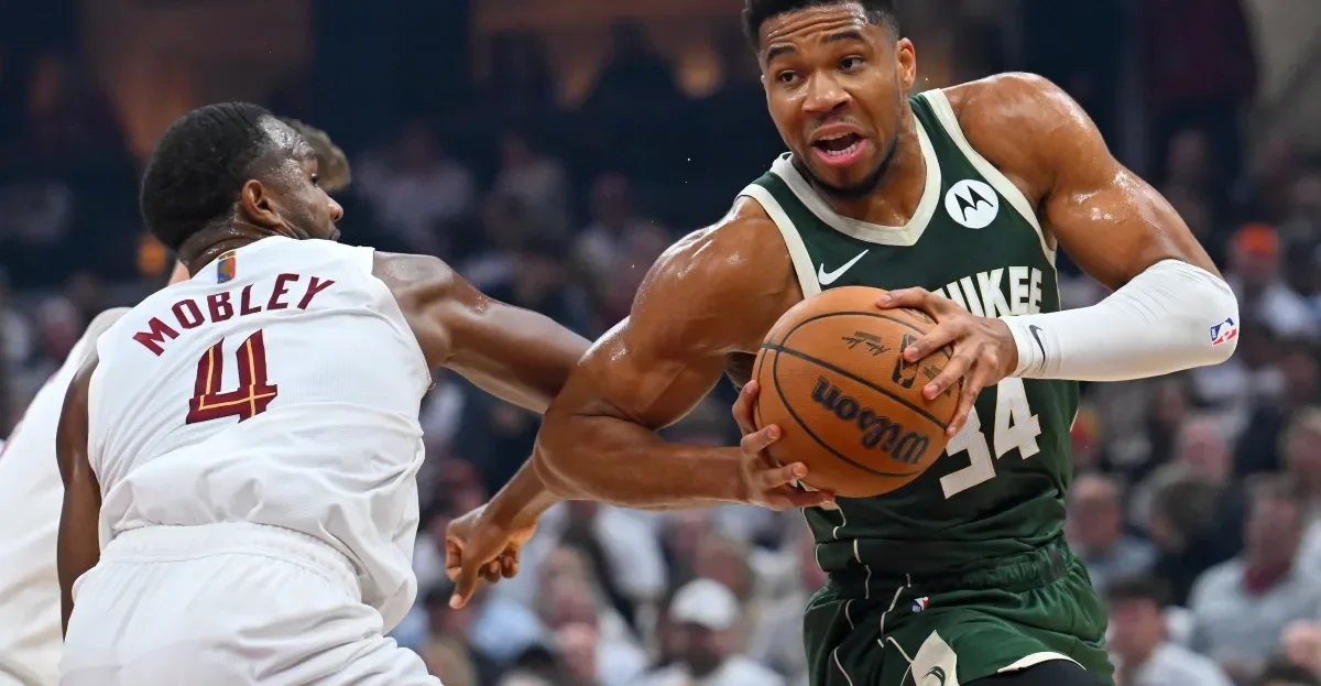 Cavs' cap cleanup tees up Giannis chase in a busy trade season