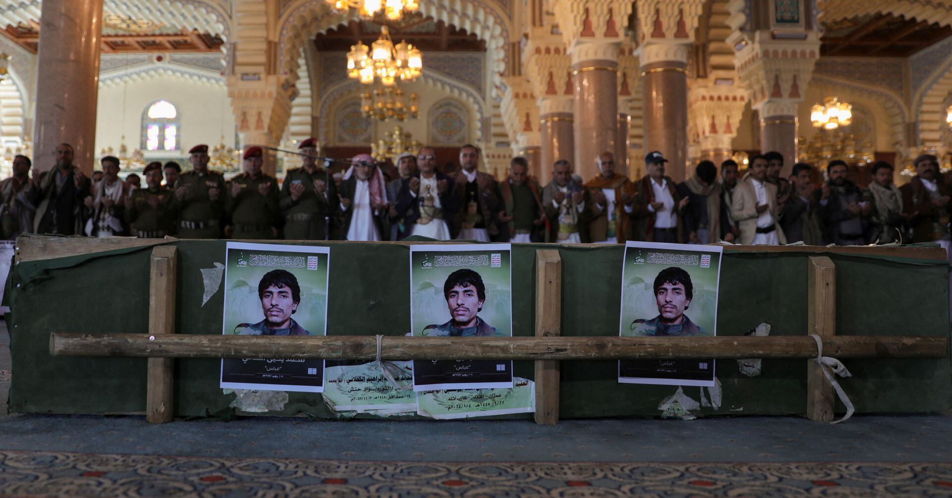 "Houthis Expel US and UK Citizens from Yemen Amid Rising Tensions"