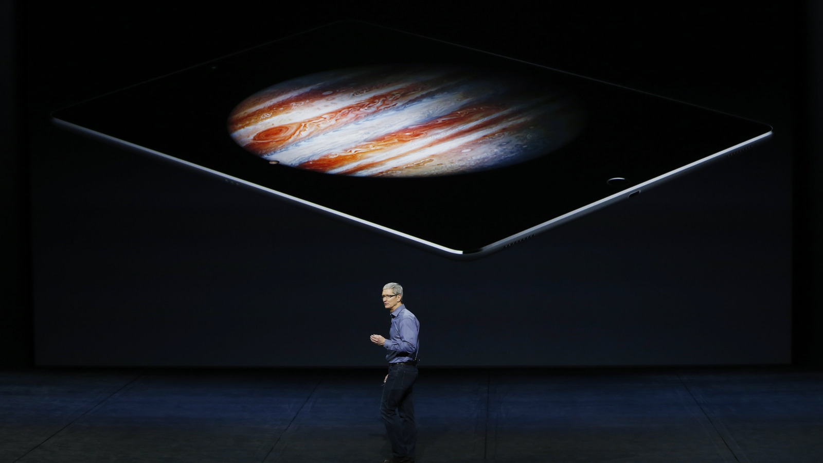 Featured image for Apple's Bold Plans for 2024: Big-Screen iPad and Upgraded MacBook Airs
