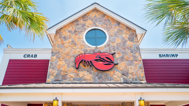 Featured image for Red Lobster Faces Closures Amid Bankruptcy and Controversy