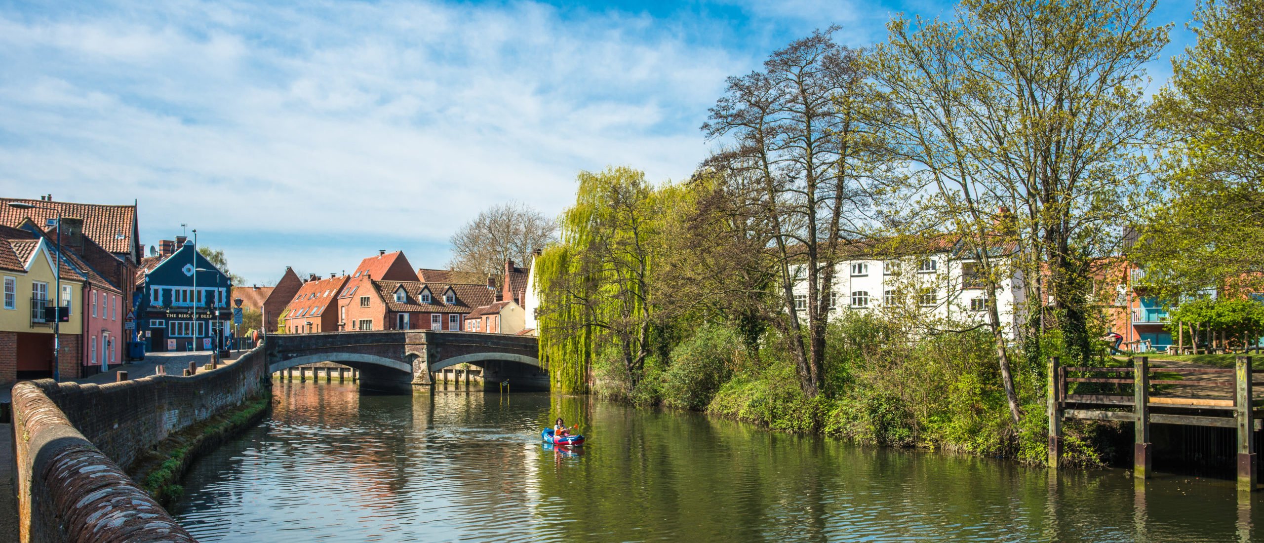"Enigmatic Gilded Silver Object Mystifies Experts with Anglo-Saxon Beauty"