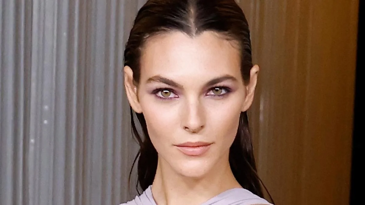 Featured image for Vittoria Ceretti Turns Heads in Bikini and Shares Playful Yacht Moments with Leonardo DiCaprio