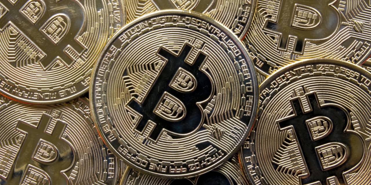 Bitcoin's Search for Support Amidst Stock Market Selloff.