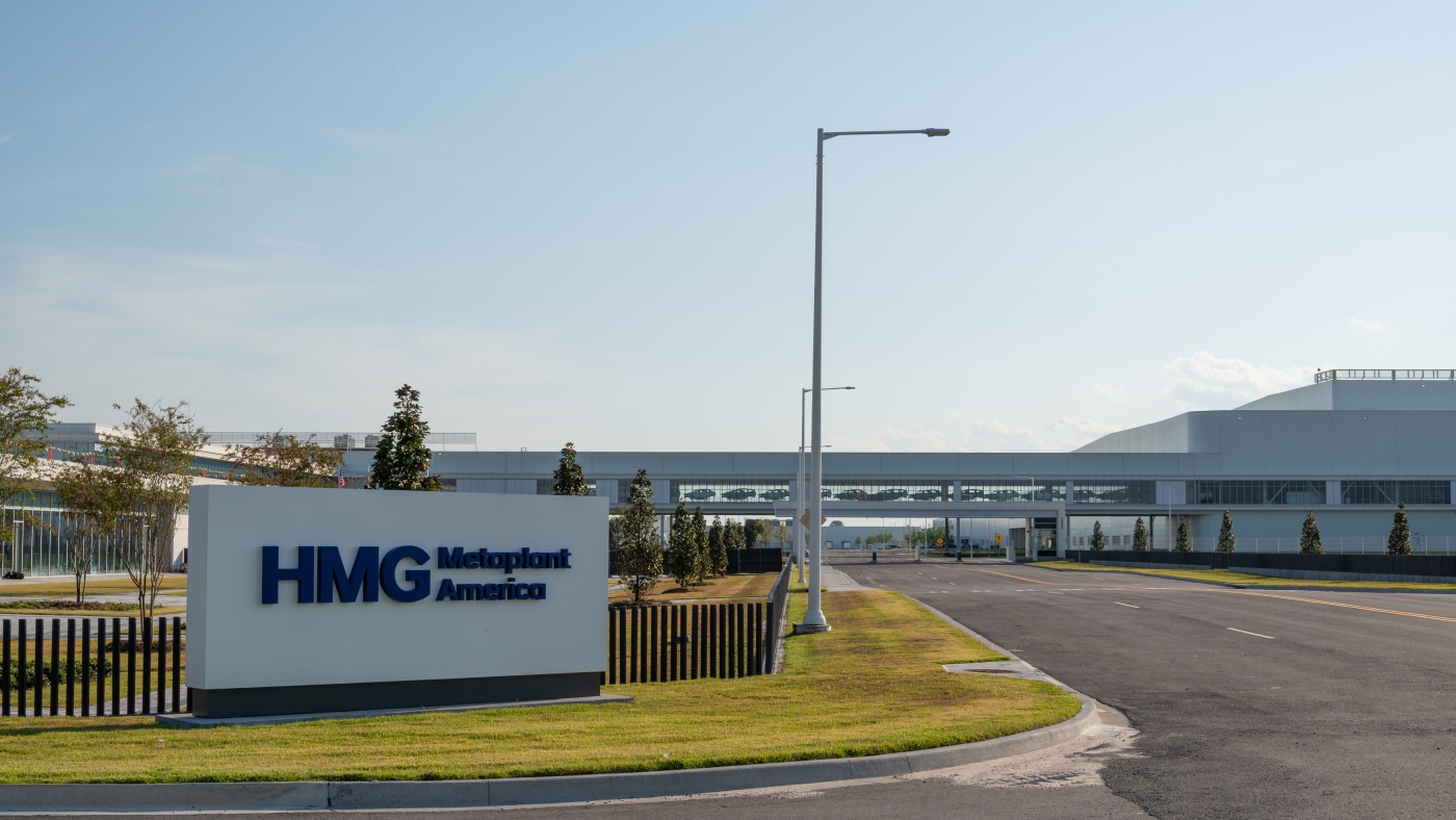 Featured image for South Korea Reacts to U.S. Immigration Raid at Georgia Hyundai Plant