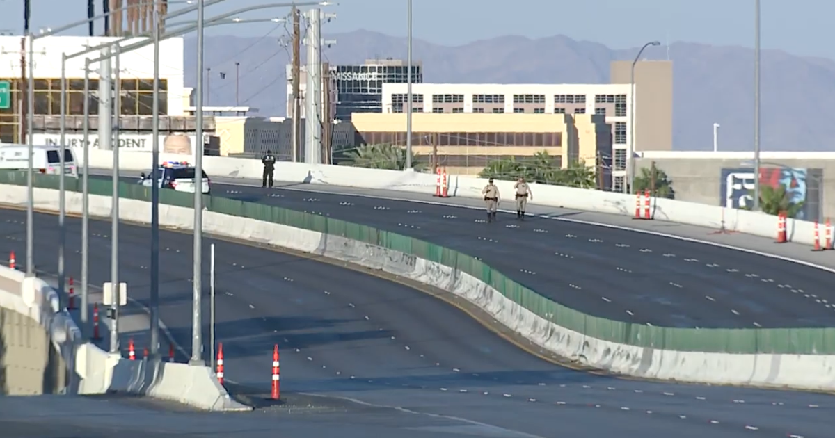 Fatal Motorcycle Crash Prompts Investigation and Road Closure in Las Vegas