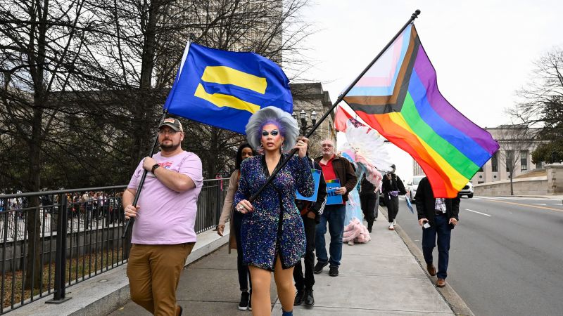 Federal Judge Strikes Down Tennessee's Anti-Drag Law as Unconstitutional