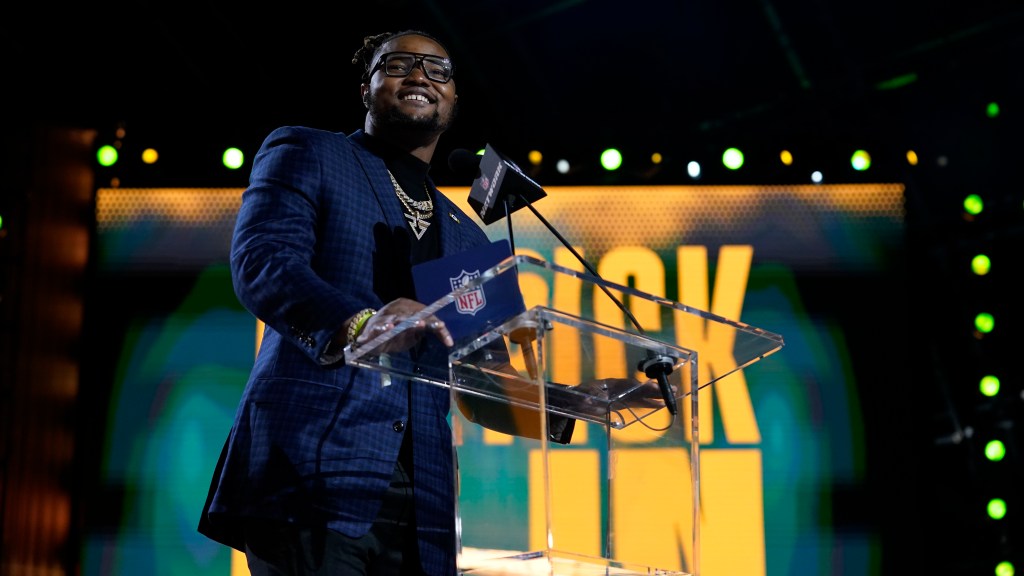 Featured image for "2024 NFL Draft: Packers' First Round Pick and Mock Draft Tracker Updates"