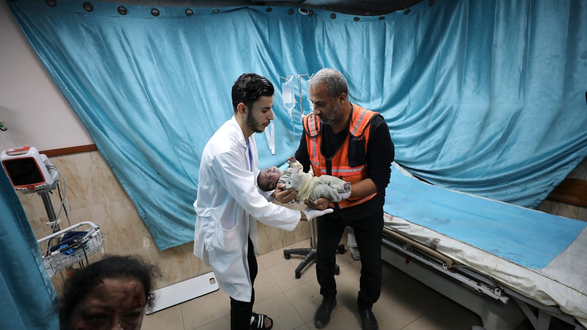 Iran's Dilemma: Balancing Support for Hamas Amid Israel's War