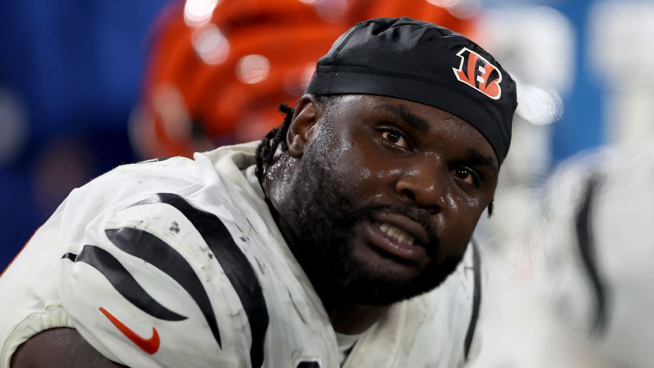 "Bengals' Ja'Marr Chase Injured, but Team Holds off Vikings in OT"