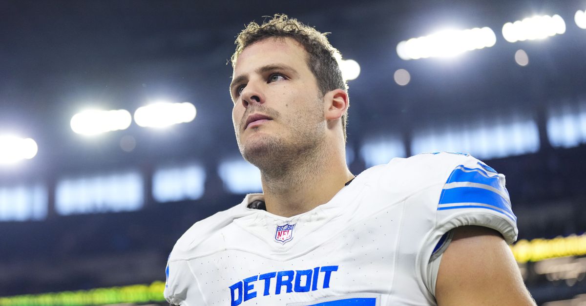 Featured image for Lions' LaPorta Out, Davis to Play with Cast vs. Jaguars