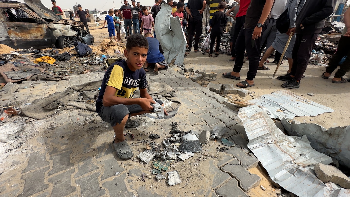 "U.S. Bomb Fragments Found Amid Israel's Rafah Offensive"